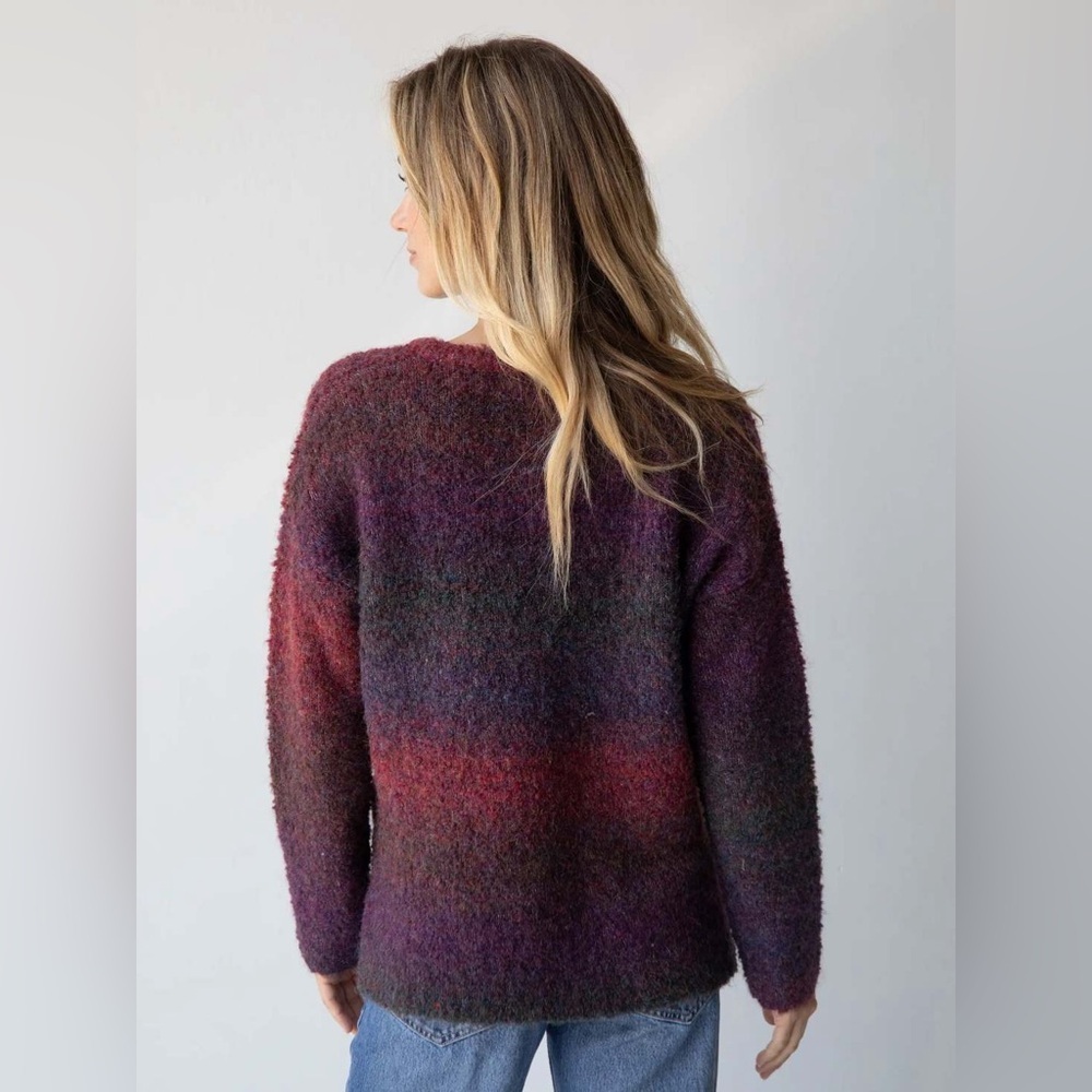 Natural Life Women’s Red Gradient Multicolor V Neck Sweater Size Small Cozy - Picture 9 of 9